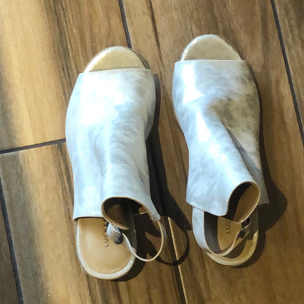 silver open toe size US 4 LUCKY BRAND